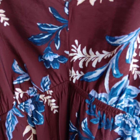 Terra & Sky Women's Plus Flutter Sleeve Midi Tiered Dress Maroon Floral Size 3X - Picture 10 of 15